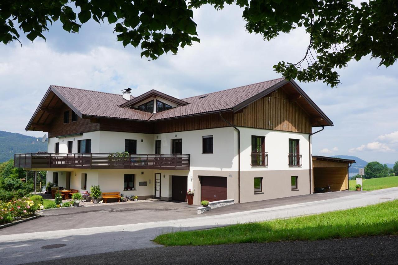 Ferienwohnung Hausleitner Zell am Moos Bagian luar foto
