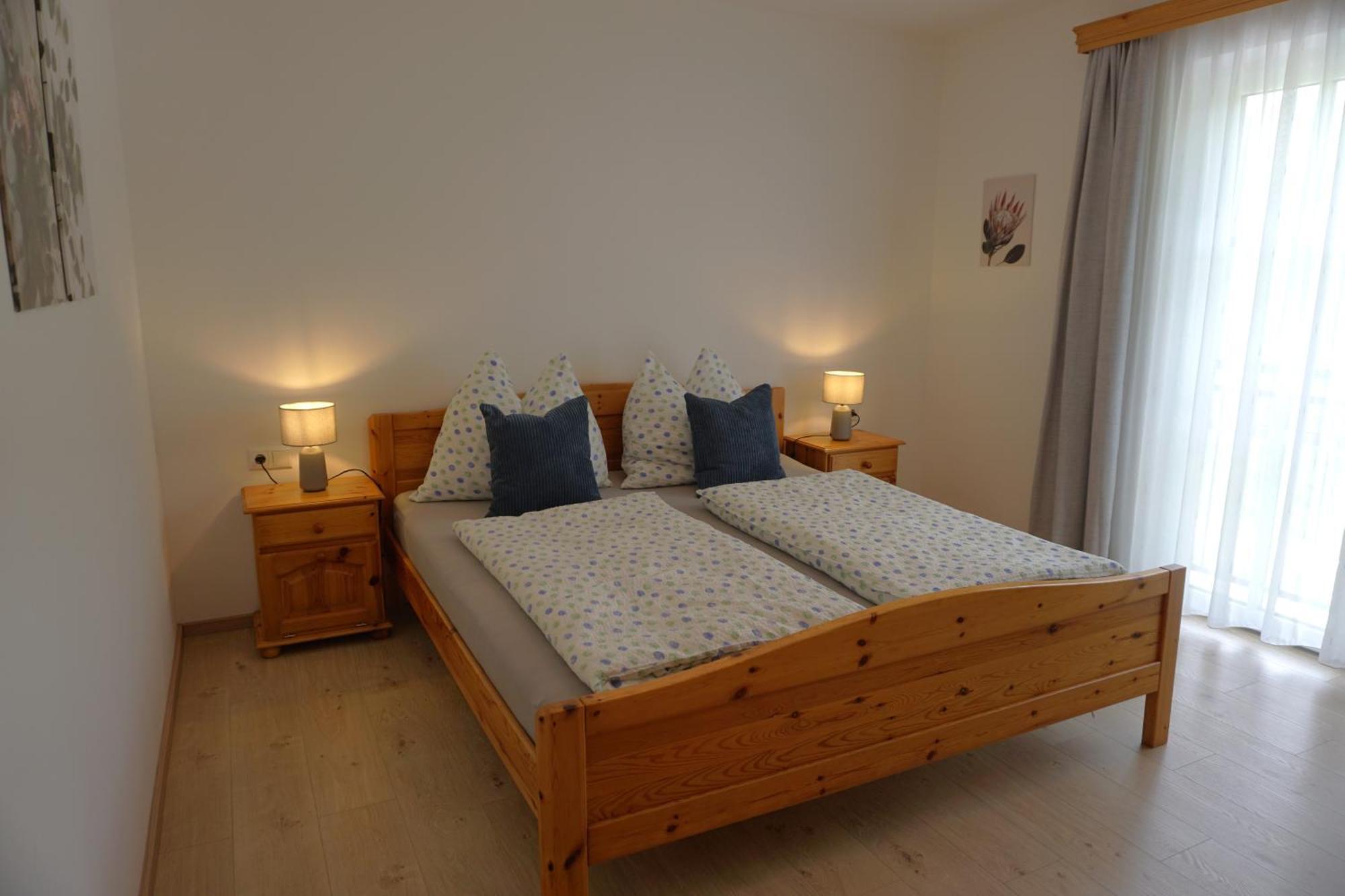 Ferienwohnung Hausleitner Zell am Moos Bagian luar foto
