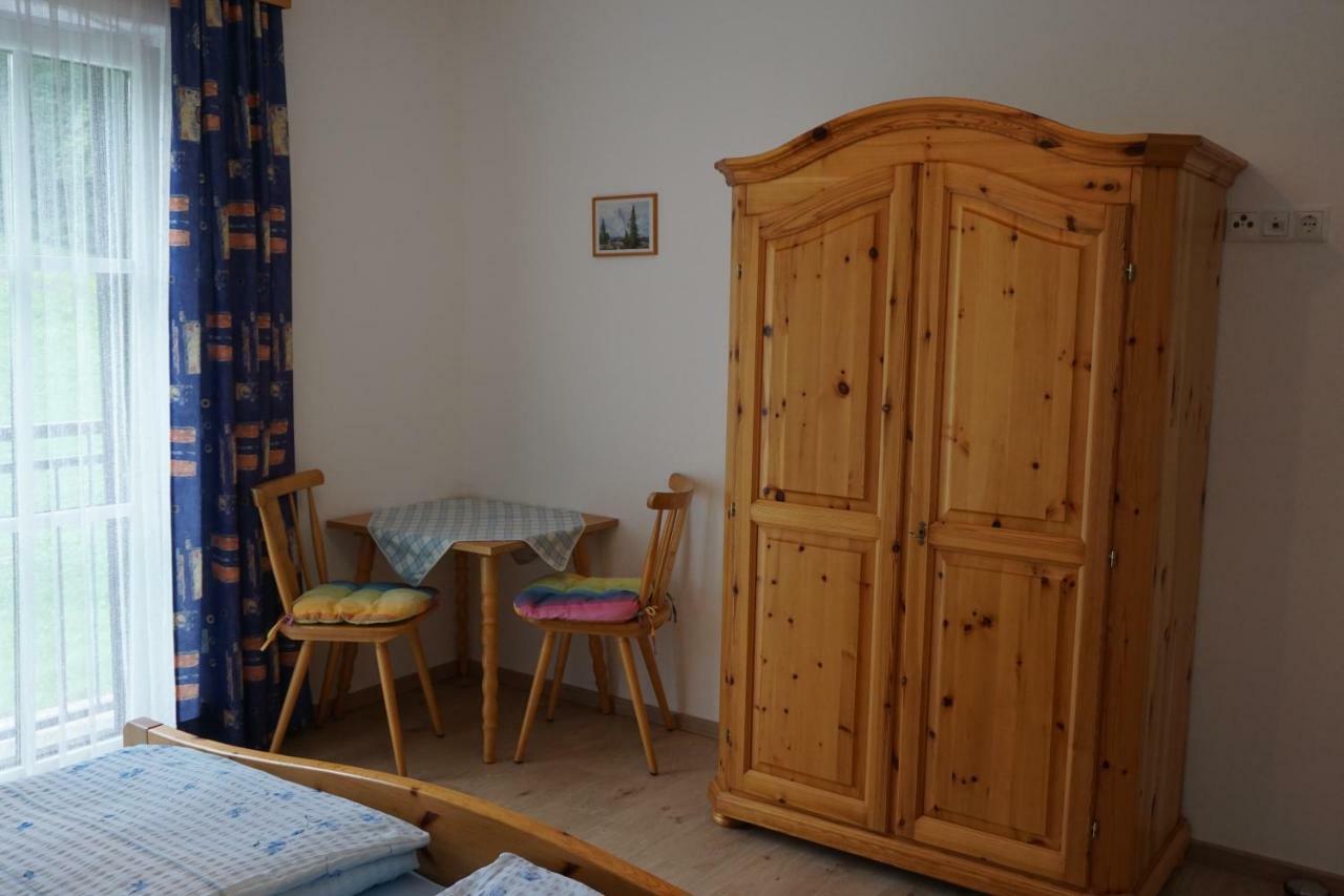 Ferienwohnung Hausleitner Zell am Moos Bagian luar foto
