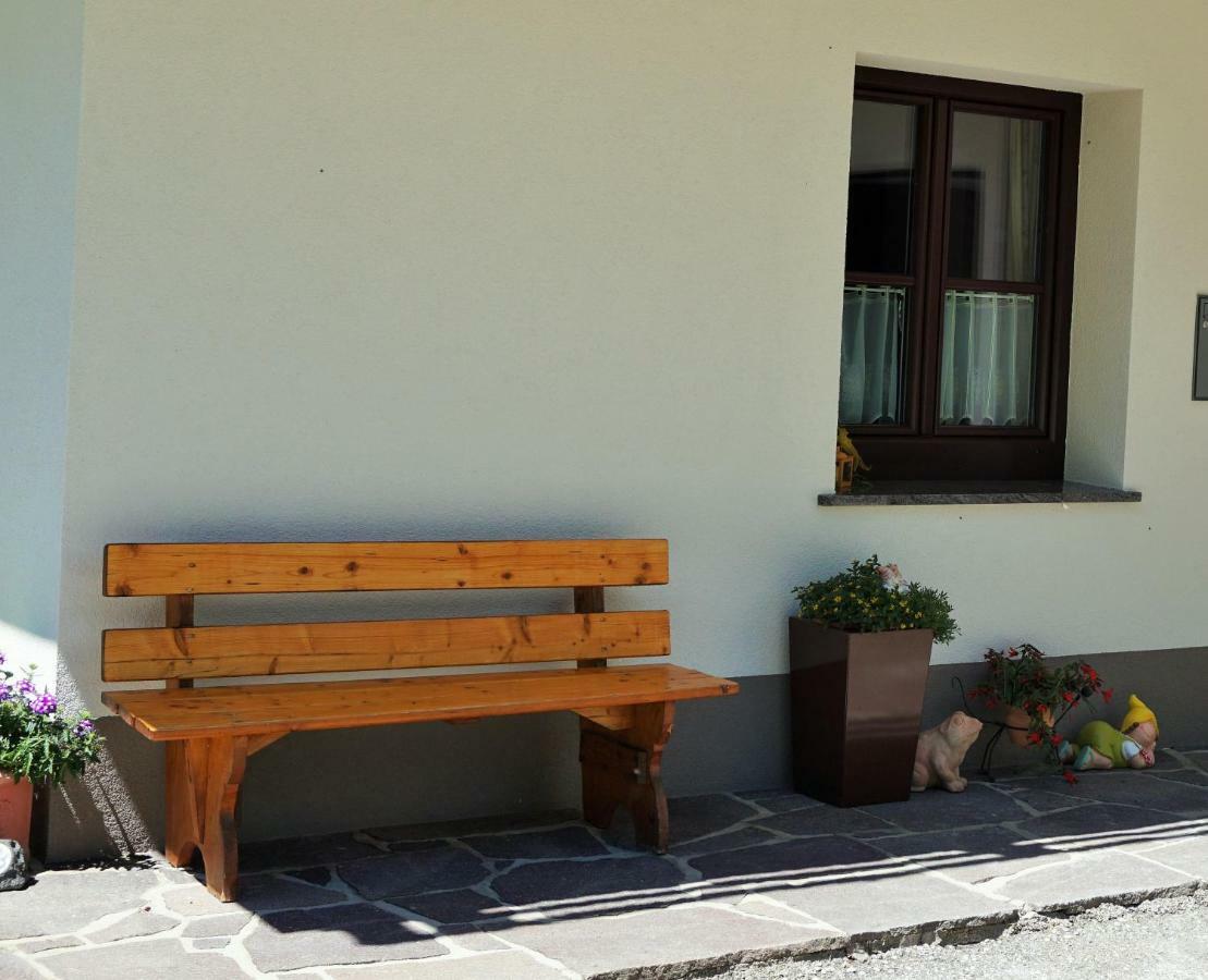 Ferienwohnung Hausleitner Zell am Moos Bagian luar foto